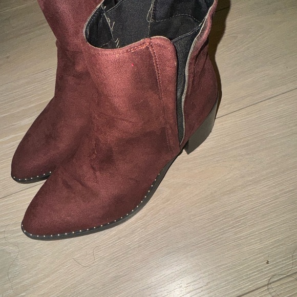 Mid Heel Booties❤️‍🔥 Block Heel!! Mint condition - Picture 4 of 8